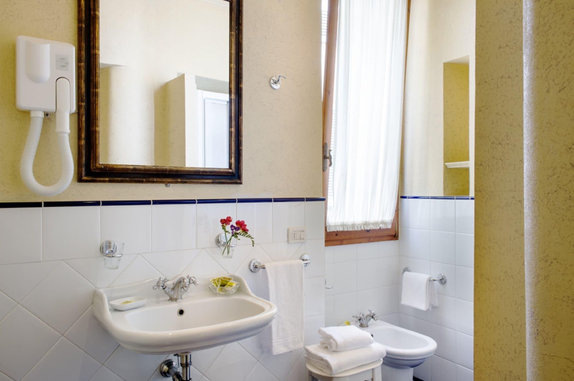 Residenza Castiglioni Bed and breakfast 4*
